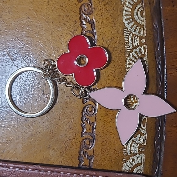 unbranded Accessories - Bag charm of Clover and flower